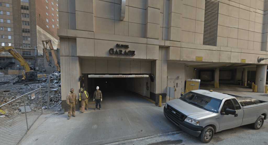 Oliver Garage Stadium Parking Guides